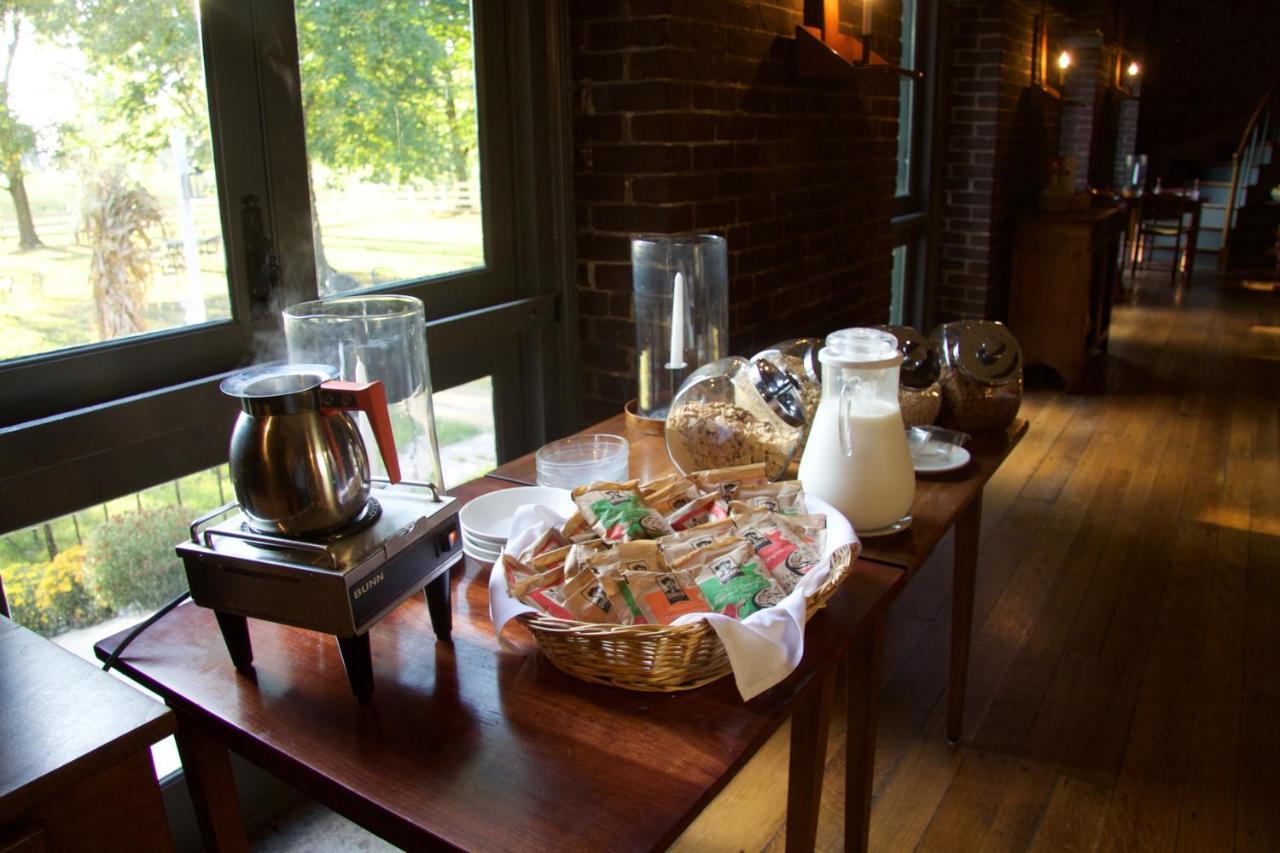 Harrodsburg Shaker Village Of Pleasant Hill מראה חיצוני תמונה